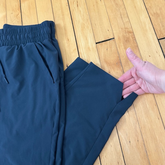 All in motion taper pant - Picture 3 of 5